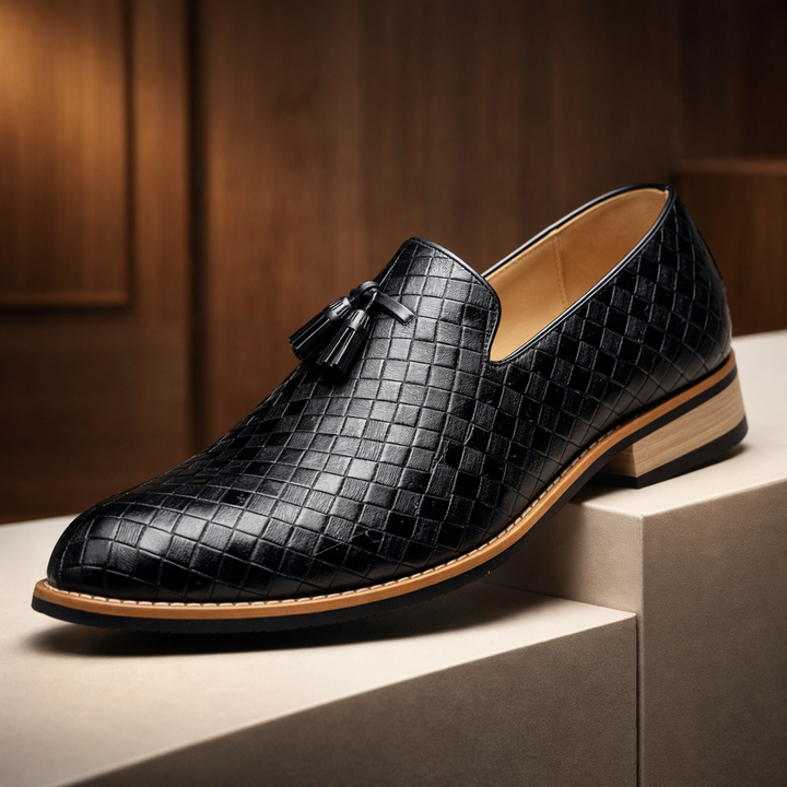 Cesario | mocassini uomo in pelle intrecciata con nappine – mocassini eleganti