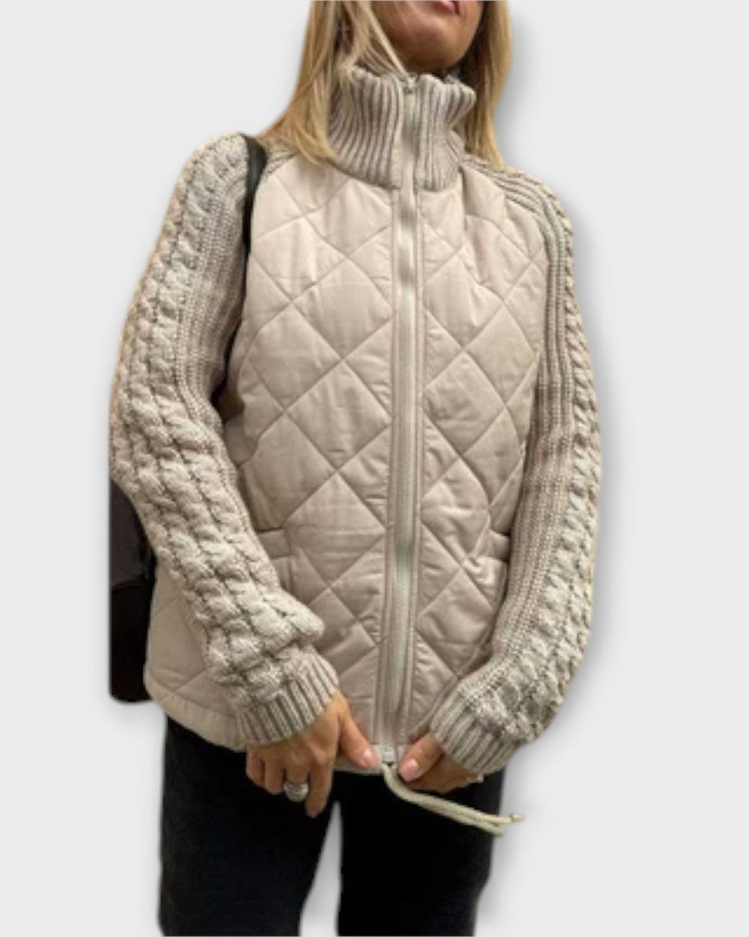 Elin | giacca con collo alto