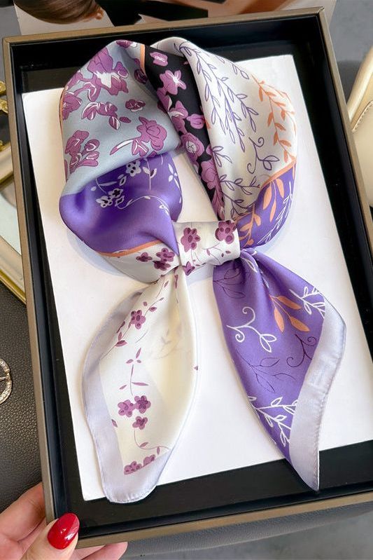 Johanne | sciarpa di seta violetta