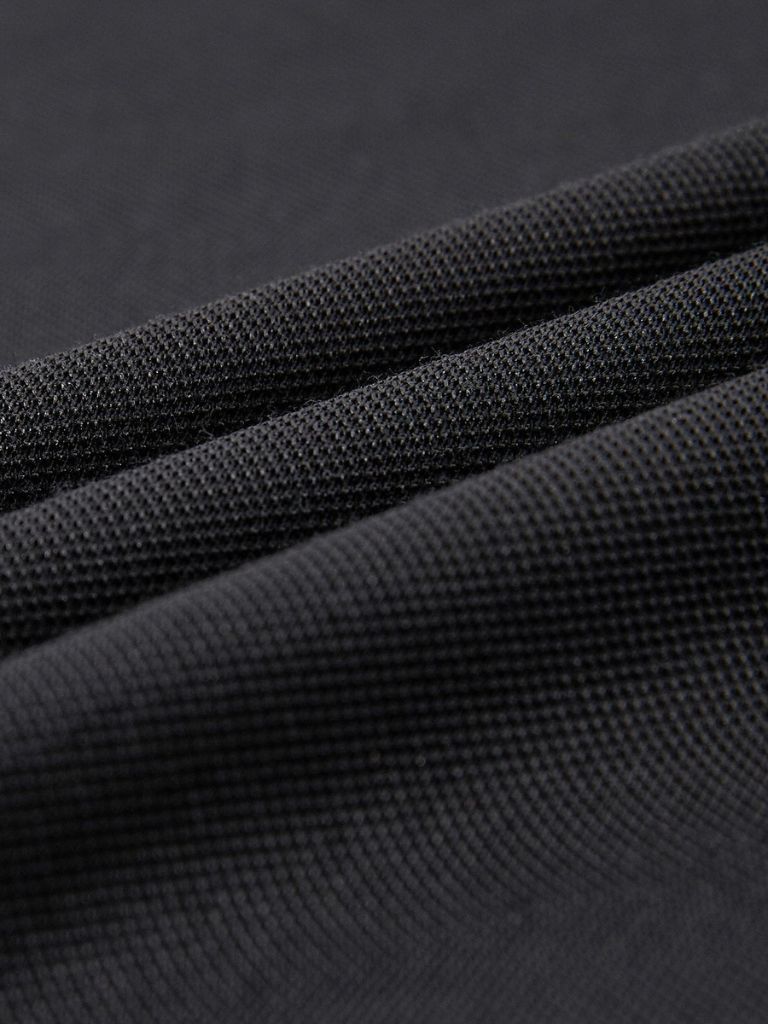 Johan | polo obsidiana kant