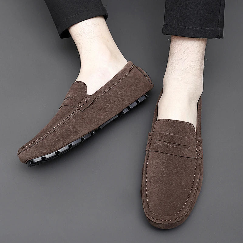 Suedesko båd loafers