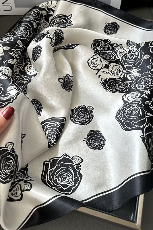 Viola | sciarpa di seta elodie