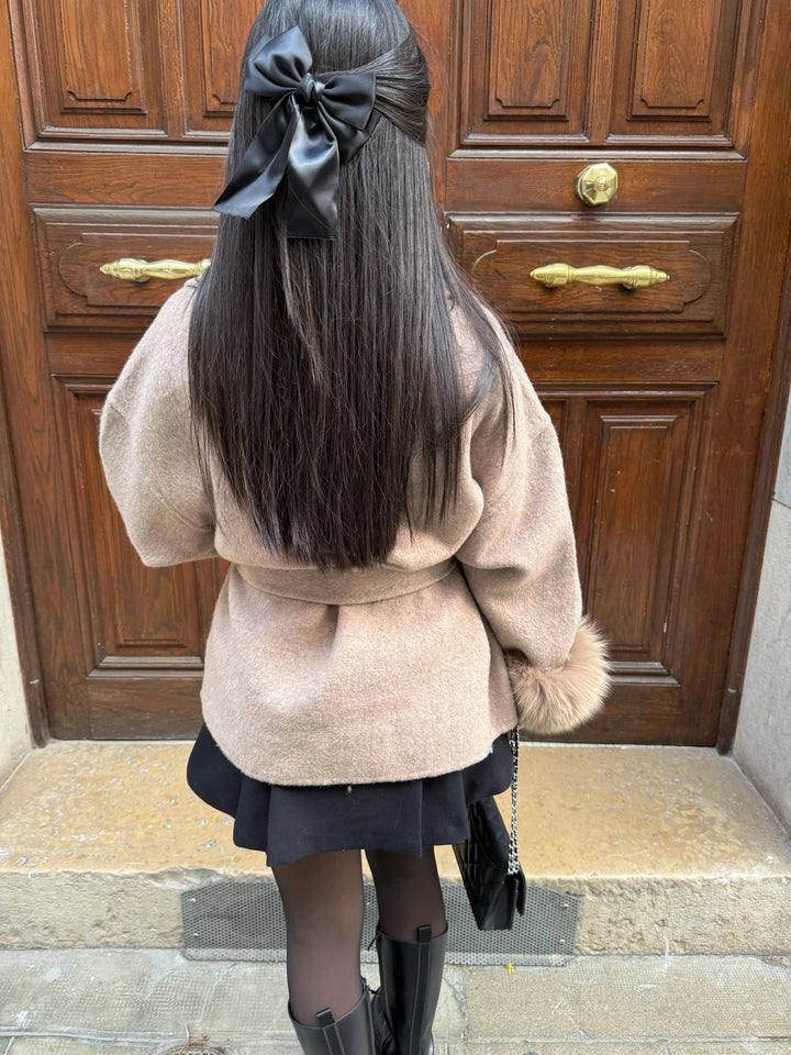 Rebecca | cappotto con cintura e maniche in peluche