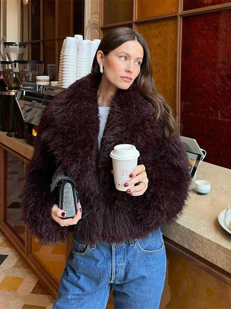Olimpia | cappotto bordeaux in pelliccia sintetica