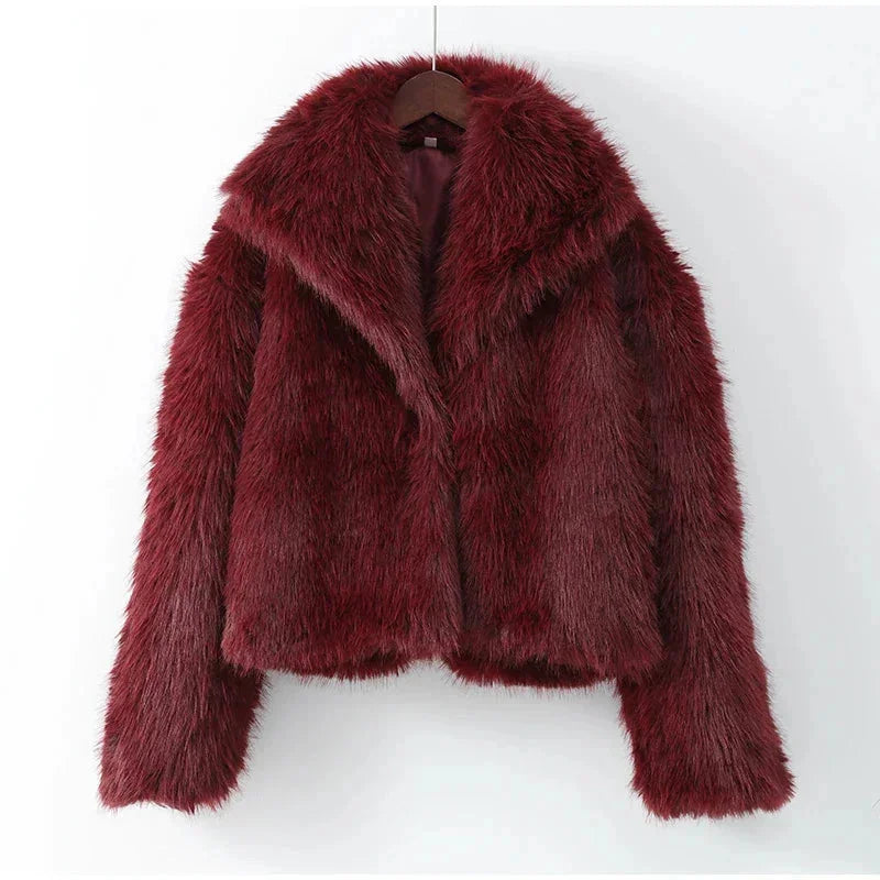 Olimpia | cappotto bordeaux in pelliccia sintetica
