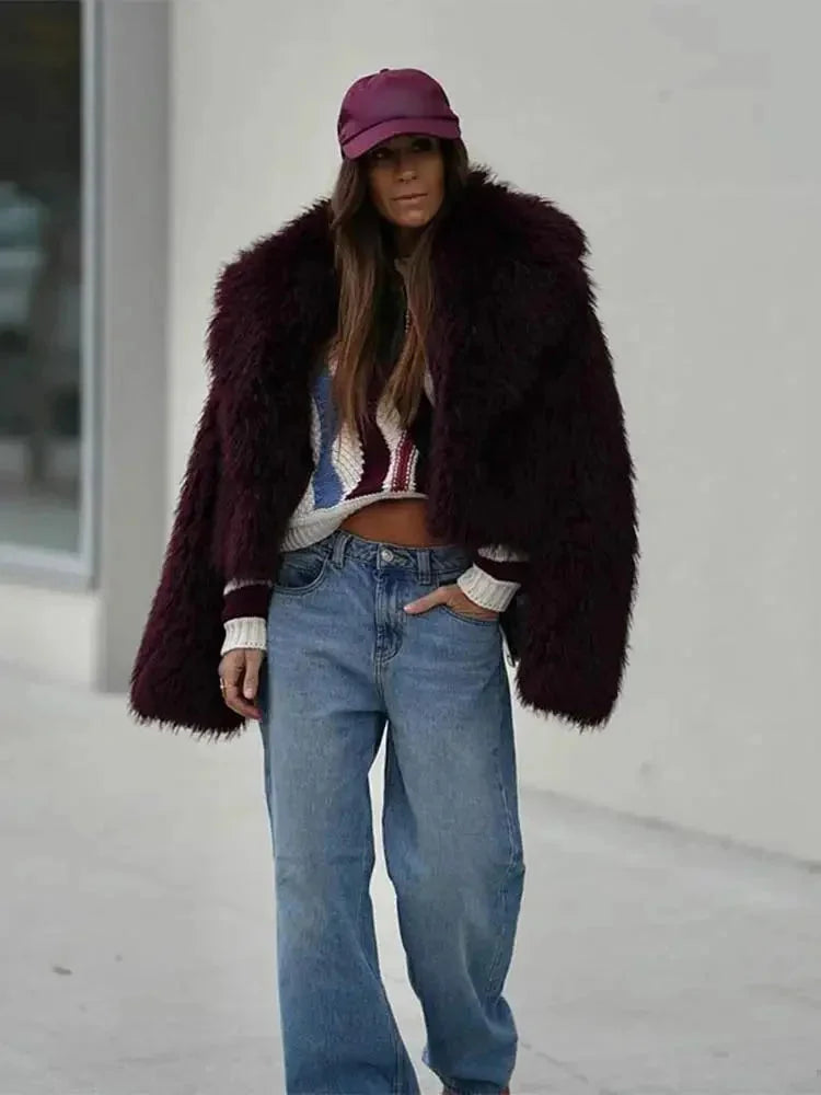 Olimpia | cappotto bordeaux in pelliccia sintetica