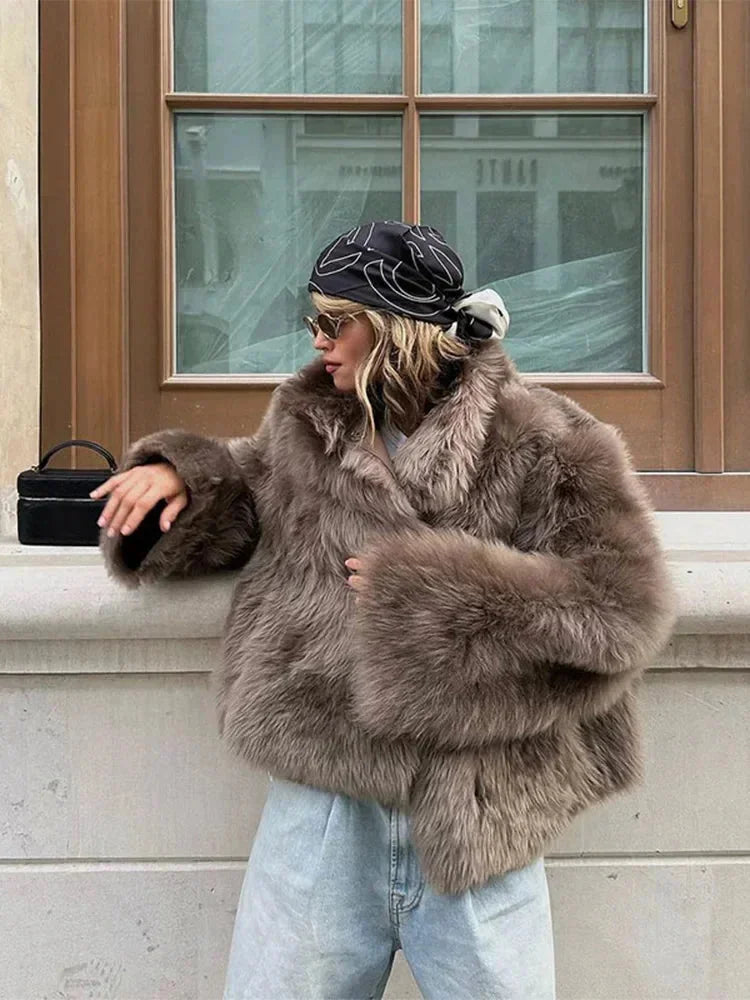 Valentina | cappotto in pelliccia sintetica a maniche lunghe