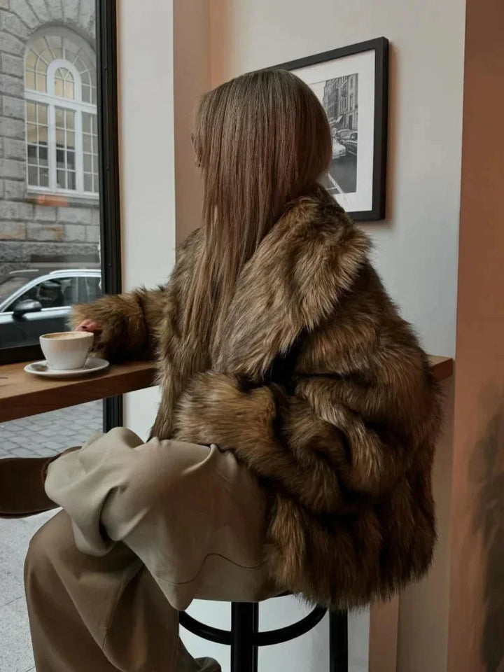 Beatrice | cappotto in pelliccia sintetica marrone