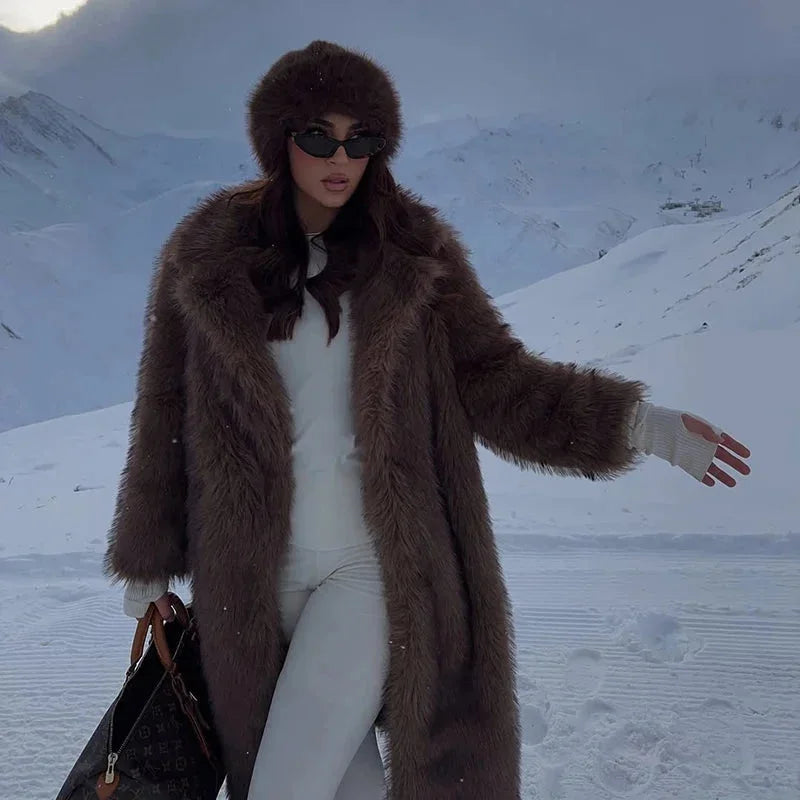 Ludovica | cappotto lungo in pelliccia sintetica