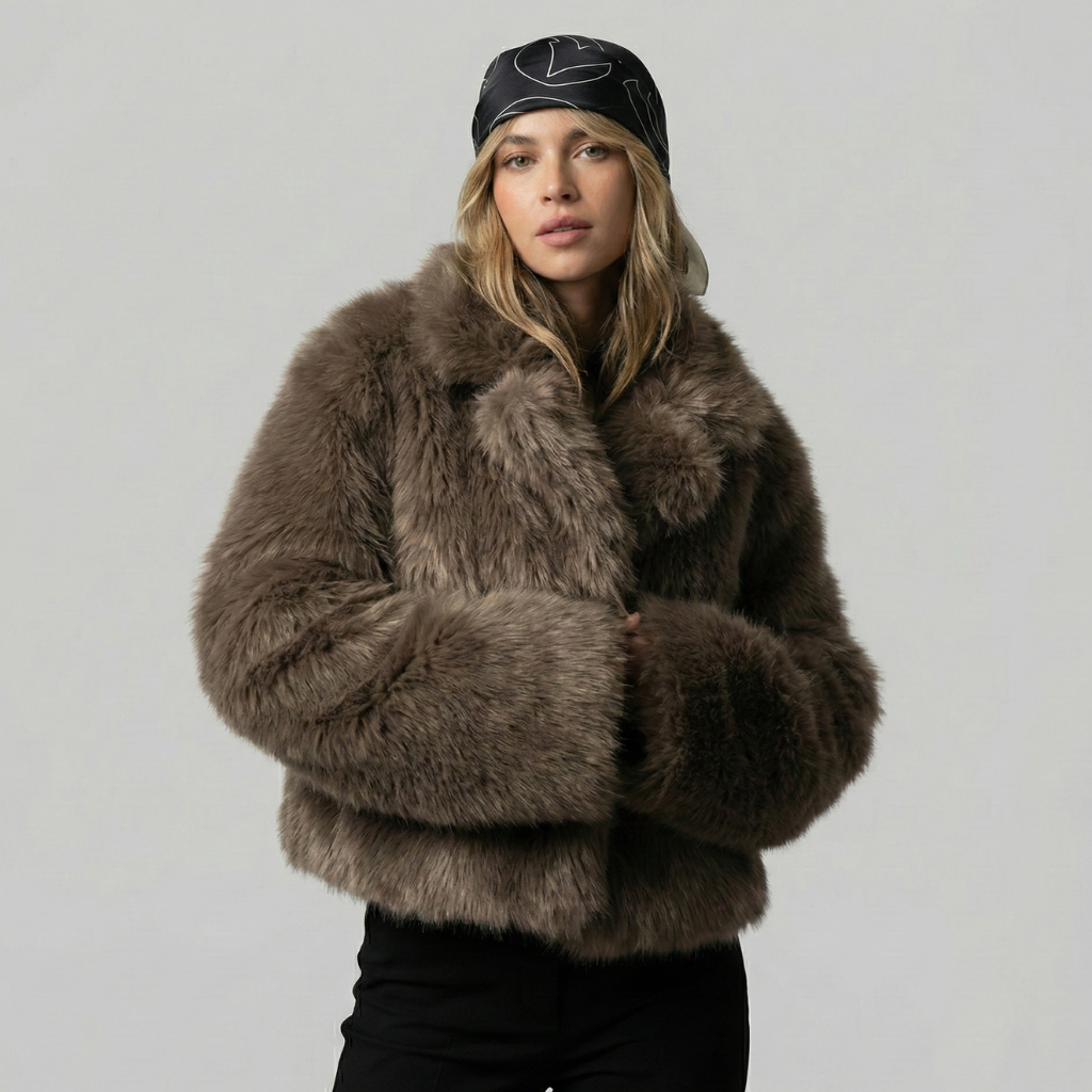 Valentina | cappotto in pelliccia sintetica a maniche lunghe