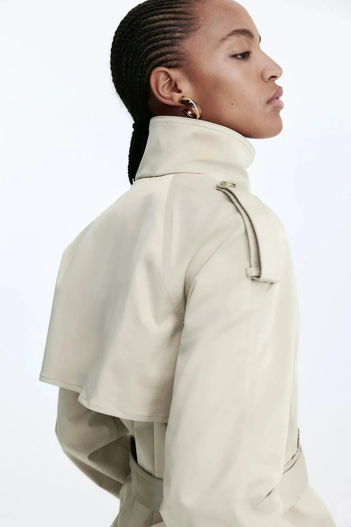 Eleonora | trench con collo alto e cintura