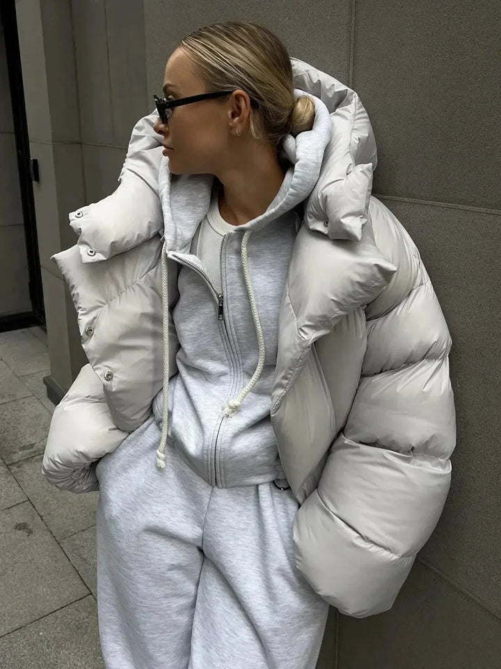 Vittoria | piumino oversize con collo alto